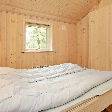 Five Bedroom Holiday In 6 * Blåvand